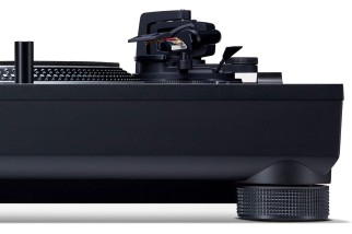 Technics SL-1210 MK7 – Giradischi Direct Drive a Trazione Diretta per DJ Professionisti